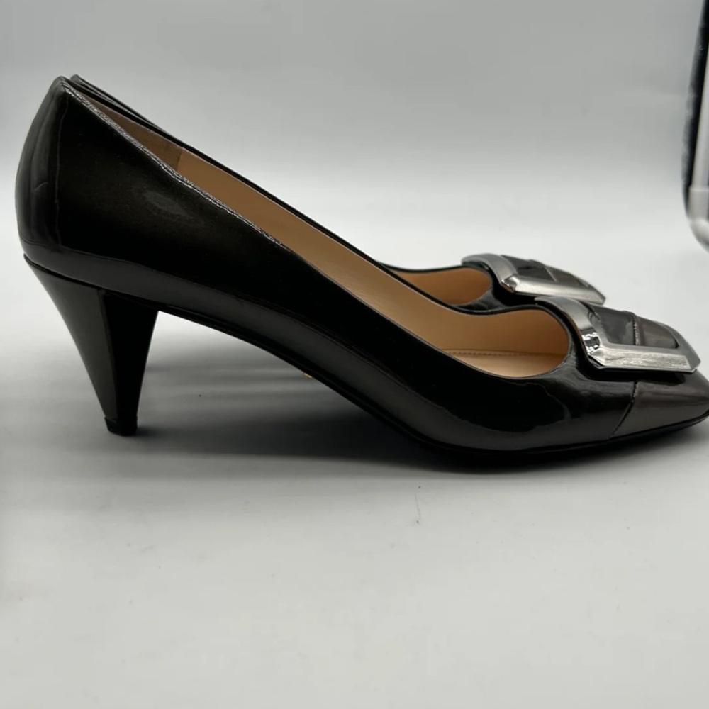 Prada Patent Pump - Picture 2 of 6